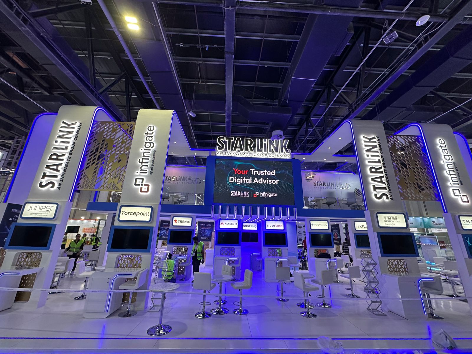 STARLINK - GITEX 2025 Background