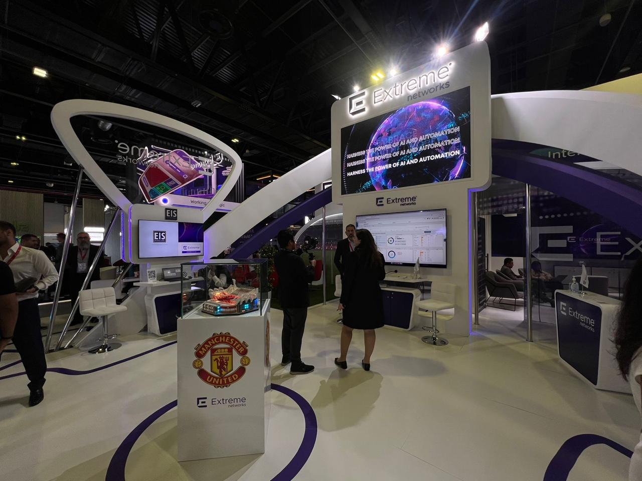 Extreme Networks - Gitex Background