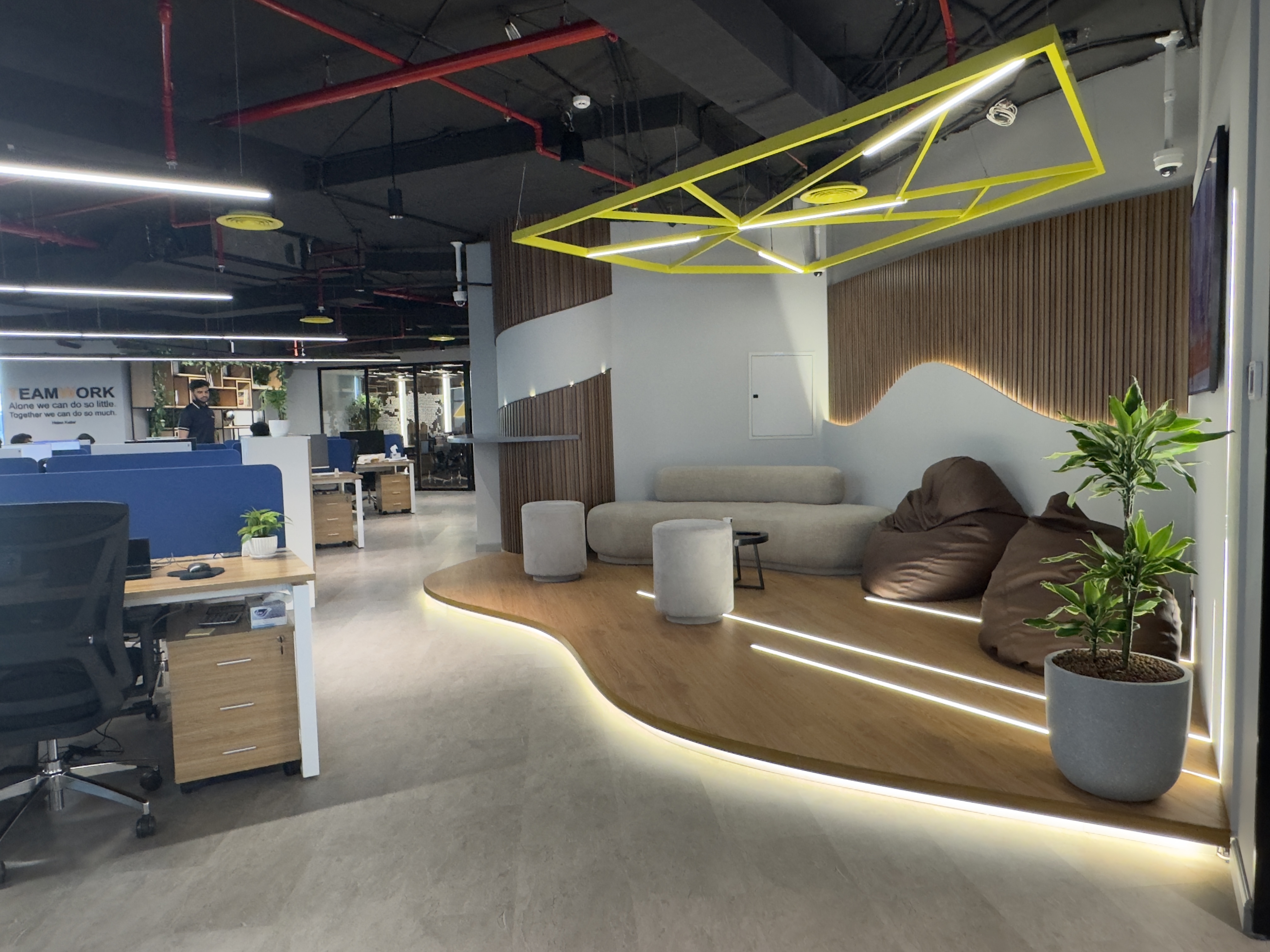 Eximline - Head Office Background